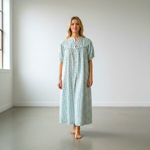 Vintage LANZ of SALZBURG Cottagecore Floral Cotton Nightgown - Medium